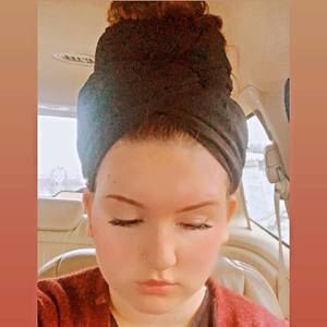 Meet your Posher, Elizabeth